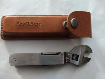 Army Style Multitool met Zak beschikbaar voor biedingen