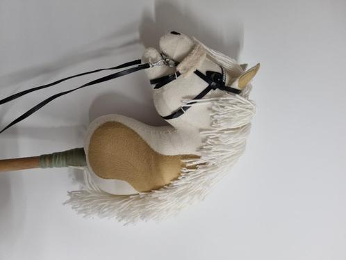 Hobbyhorse Lucy met veel toebehoren, Kinderen en Baby's, Speelgoed | Hobbelfiguren, Gebruikt, Ophalen