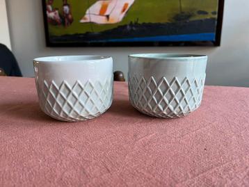 Kommetjes Return to sender beschikbaar voor biedingen