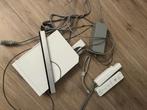 Nintendo wii + controllers + 12 spellen + stuurtjes, Spelcomputers en Games, Spelcomputers | Nintendo Wii, Ophalen, Gebruikt, Met 2 controllers