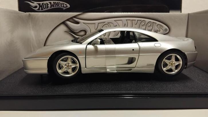 Ferrari 355 Berlinetta coupe Hot Wheels metal 1:18 KRD, Hobby en Vrije tijd, Modelauto's | 1:18, Zo goed als nieuw, Auto, Hot Wheels