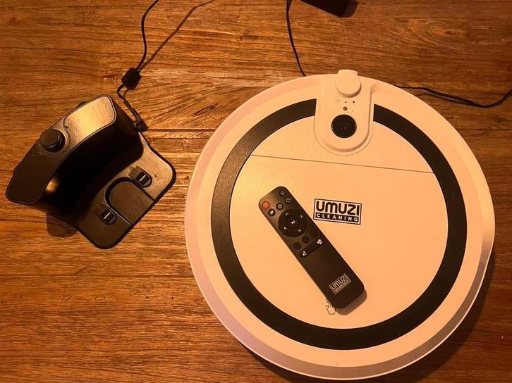 Umuzi robotstofzuiger, Witgoed en Apparatuur, Stofzuigers, Zo goed als nieuw, Robotstofzuiger, Ophalen