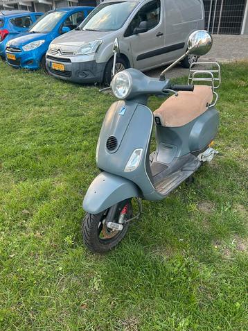 Vespa LX50 beschikbaar voor biedingen