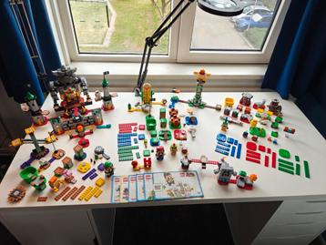 Zeer complete Lego Super Mario verzameling beschikbaar voor biedingen