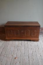 Prachtige antieke eiken dekenkist  inscriptie "ELZA 1743"