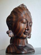 Bali Buste gesigneerd W. Sudana, Verzenden