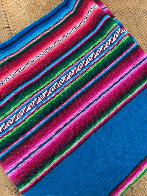 Kleurrijke lap stof van wol 120 x120, Hobby en Vrije tijd, Stoffen en Lappen, Nieuw, Katoen, 120 cm of meer, 30 tot 200 cm, Ophalen of Verzenden