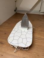 Strijkijzer en plank, Ophalen, Gebruikt, Strijkijzer met snoer