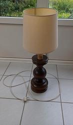 Antieke lamp voor bijzet tafel, Huis en Inrichting, Lampen | Vloerlampen, Hout, Gebruikt, Minder dan 100 cm, Antiek