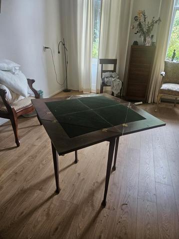 Antieke Speeltafel met Groen Vilt beschikbaar voor biedingen