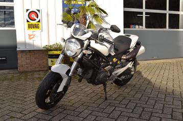 Ducati Tour Monster 696 Plus beschikbaar voor biedingen