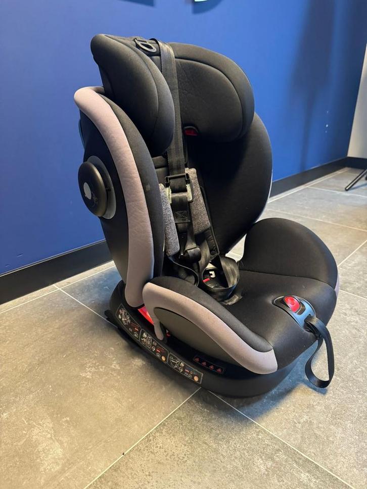 Chicco Autostoel 0-12 jaar, Kinderen en Baby's, Autostoeltjes, Zo goed als nieuw, Chicco, 9 t/m 36 kg, Autogordel, Verstelbare rugleuning