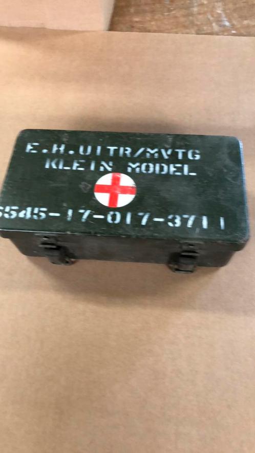 Land Rover Lightweight / 109 militair EHBO trommel., Auto diversen, Overige Auto diversen, Ophalen of Verzenden