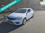 Kia Pro_cee'd 1.4 CVVT Navigator Plus Pack LEUKE AUTO RIJDT, Voorwielaandrijving, Euro 5, Stof, Gebruikt
