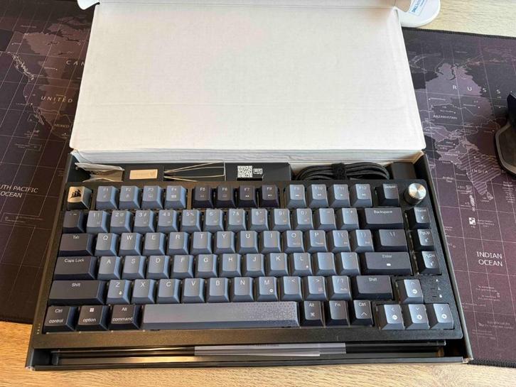 Corsair K65 Plus Wireless - Nieuw in doos, Computers en Software, Toetsenborden, Nieuw, Qwerty, Draadloos, Ergonomisch, Gaming toetsenbord