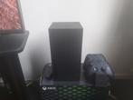 Xbox series x, stofkap, 2 controllers en oplader., Spelcomputers en Games, Ophalen of Verzenden, Zo goed als nieuw