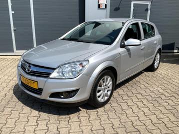 Opel Astra 1.8 Temptation Automaat 5-DRS beschikbaar voor biedingen