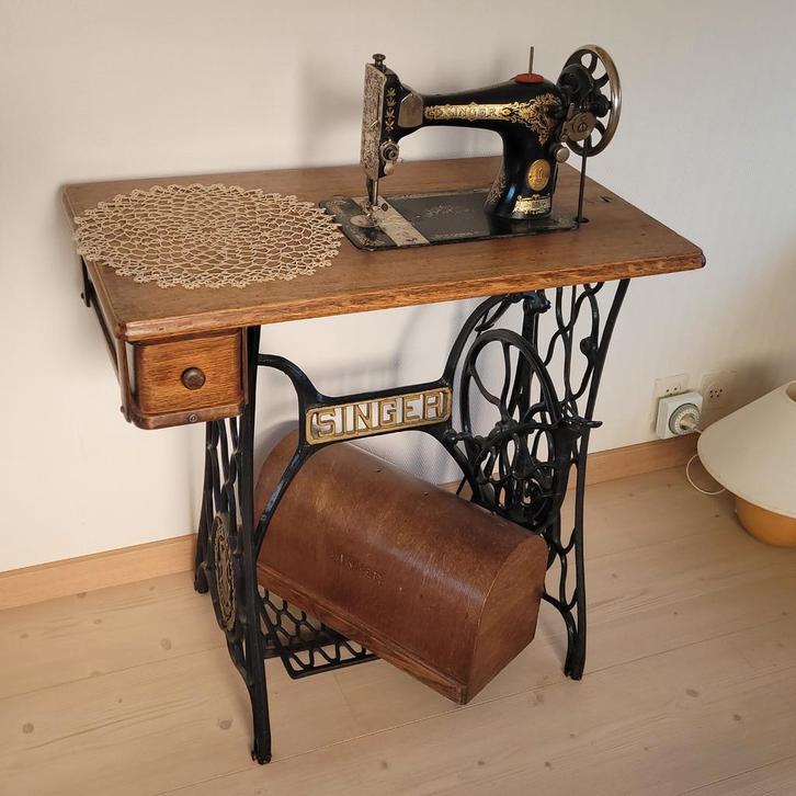 Singer Naaimachine No. 28 - 1927 - Antiek, Antiek en Kunst, Antiek | Naaimachines, Ophalen