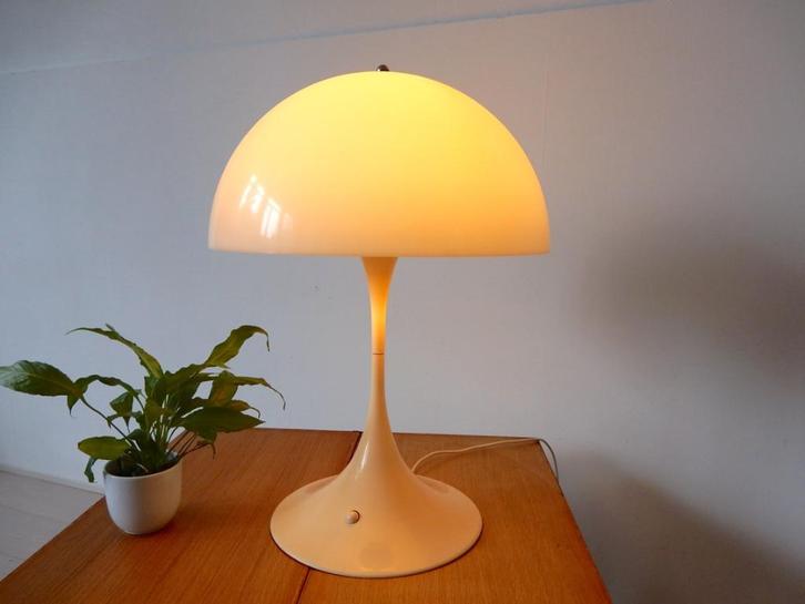 vintage lamp jaren 70 PANTHELLA VERNER PANTON LOUIS POULSEN, Huis en Inrichting, Lampen | Tafellampen, Gebruikt, Minder dan 50 cm