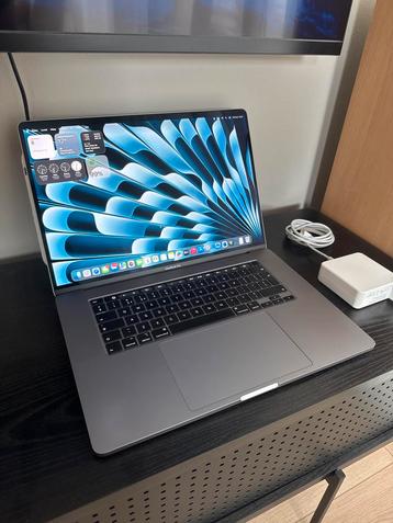 MacBook Pro 16" Touchbar” Os26 i7 16GB/512GB beschikbaar voor biedingen