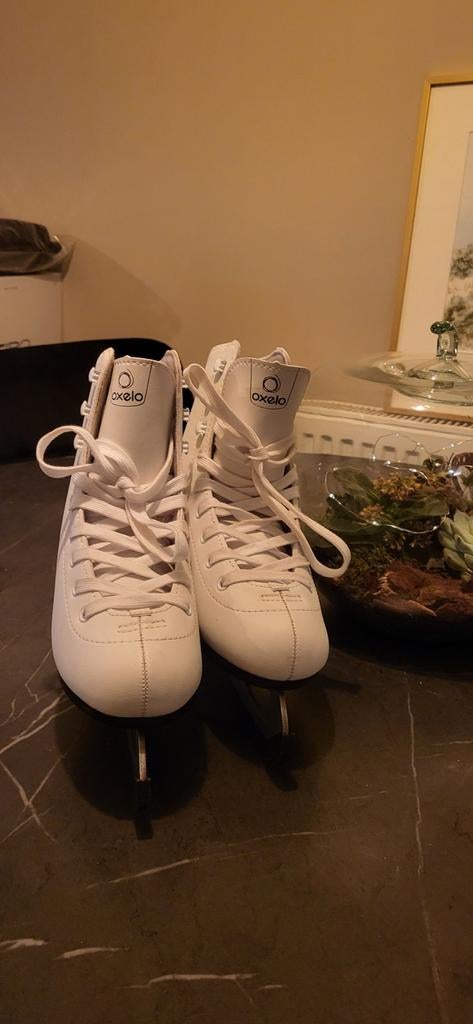 Kunstschaatsen maat 37, Sport en Fitness, Schaatsen, Ophalen of Verzenden, Zo goed als nieuw