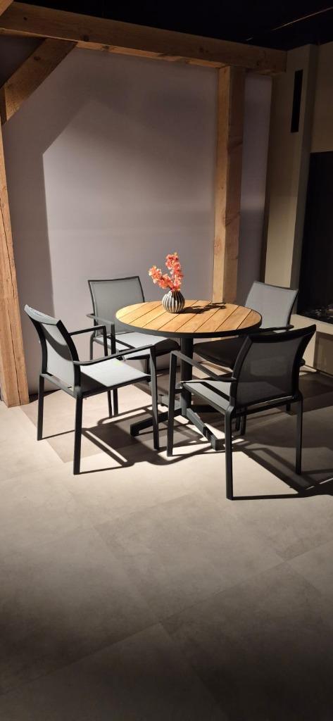 Fiesta / Melbourne eetset 4 seasons taste, Tuin en Terras, Tuinsets en Loungesets, Nieuw, Tuinset, Overige materialen, 4 zitplaatsen