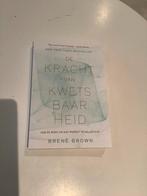 Brené Brown - De kracht van kwetsbaarheid, Boeken, Ophalen of Verzenden, Brené Brown, Ontwikkelingspsychologie, Zo goed als nieuw