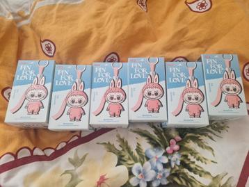 Labubu Pin for Love Vinyl Plush Pendant (N-Z) - 6 stuks beschikbaar voor biedingen