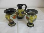 Gelria Arnhem, drie mooie keramiek vaasjes., Antiek en Kunst, Antiek | Keramiek en Aardewerk, Ophalen of Verzenden