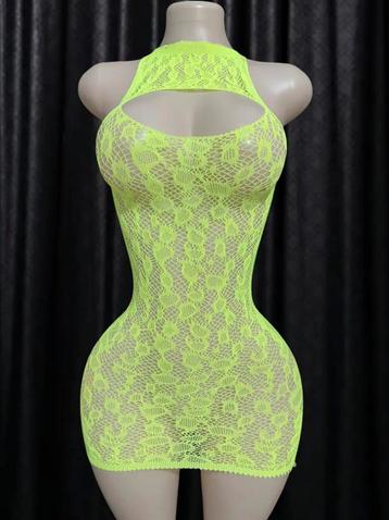 Neon dress beschikbaar voor biedingen