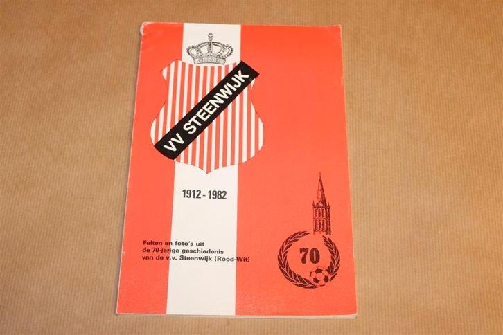 Voetbalvereniging Steenwijk 1912-1982 — Rood-Wit [1982], Boeken, Geschiedenis | Stad en Regio, Gelezen, Ophalen of Verzenden
