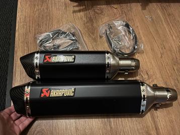 Akrapovic uitlaat uitlaten tmax runner x adv beschikbaar voor biedingen