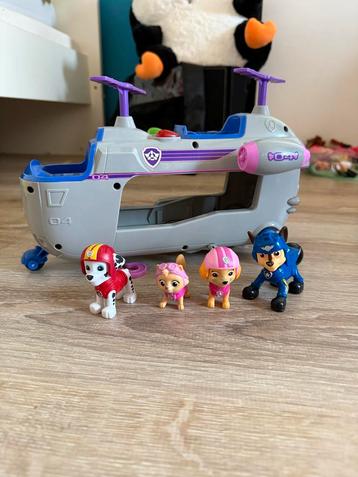 Paw Patrol Helikopter + 4 Figuren beschikbaar voor biedingen