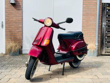 Vespa Cosa 200 2 takt handgeschakeld LX PX 125 150 180 beschikbaar voor biedingen