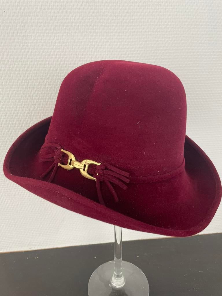 Vintage dameshoeden, Ophalen, Gedragen, Hoed