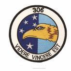 Embleem,Patch,KLU,306,TFTS,Videre,Vincere,Est, Verzamelen, Militaria | Algemeen, Verzenden, Luchtmacht, Nederland, Embleem of Badge