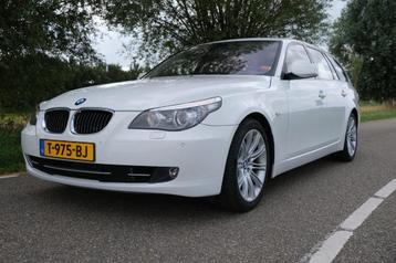 Bomvolle BMW 550i | 2008 | Wit | FULL OPTIONS! | YOUNGTIMER  beschikbaar voor biedingen
