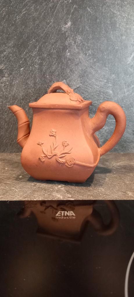 Chinese Yixing theepot, Antiek en Kunst, Antiek | Keramiek en Aardewerk, Ophalen of Verzenden