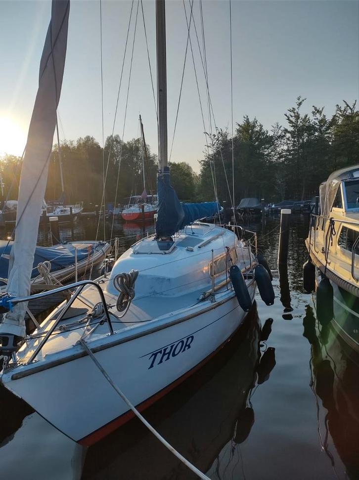 Kajuitzeilboot, Watersport en Boten, Kajuitzeilboten en Zeiljachten, Gebruikt, Tourjacht of Cruiser, Polyester, 6 tot 9 meter