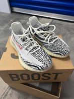Yeezy’s nieuw, Wit, Nieuw, Ophalen of Verzenden, Sneakers of Gympen