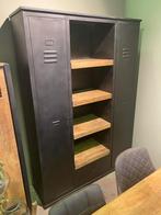 Lynn lockerkast - Zwart staal met mangohout., Huis en Inrichting, Gebruikt, 100 tot 150 cm, 200 cm of meer, Ophalen of Verzenden