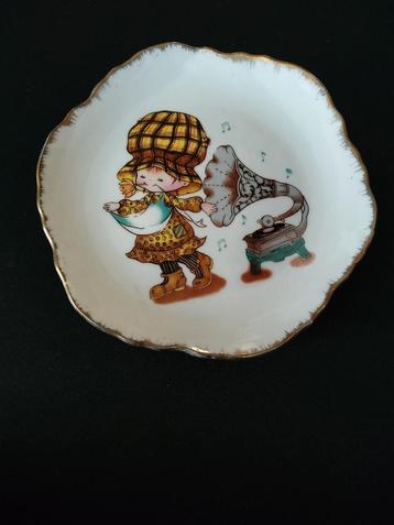 Vintage Sierbordje met Meisje en Grammofoon beschikbaar voor biedingen