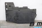 Bodemplaat links Audi A3 8V SB E-Tron 5Q0825505B, Gebruikt