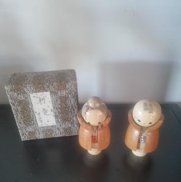 Mooi Kokeshi paar van Shido Shozan (1932–1995) beschikbaar voor biedingen