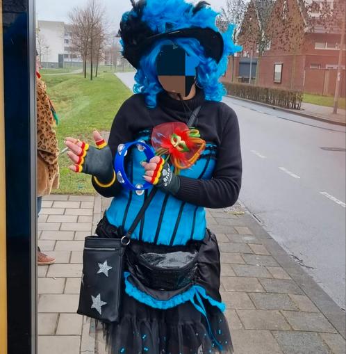 Carneval Set, Kleding | Dames, Carnavalskleding en Feestkleding, Zo goed als nieuw, Ophalen