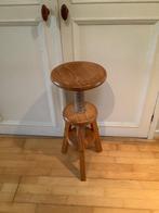 Houten draaikruk.!!!, Huis en Inrichting, Krukjes, Ophalen of Verzenden, In hoogte verstelbaar, Zo goed als nieuw, Hout