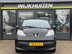 Peugeot 107 1.0-12V XS Urban Move met Airco ! Lm Velgen ! Na, Auto's, Peugeot, Voorwielaandrijving, Gebruikt, 4 stoelen, Origineel Nederlands
