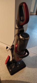 AEG steelstofzuiger met oplaadstation en accessoires, Ophalen of Verzenden, Gebruikt, Reservoir, Stofzuiger