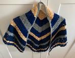 Omslagdoek gehaakt bruin, grijze en donkerblauw, Kleding | Dames, Ophalen of Verzenden, Zo goed als nieuw, Sjaal