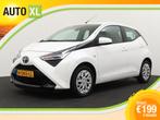 Toyota Aygo 1.0 VVT-i X-play Camera Navi Carplay LED, Voorwielaandrijving, Stof, Gebruikt, 4 stoelen